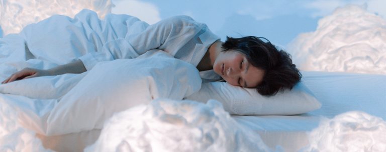 Wpływ wieczornych ćwiczeń rozciągających na jakość snu